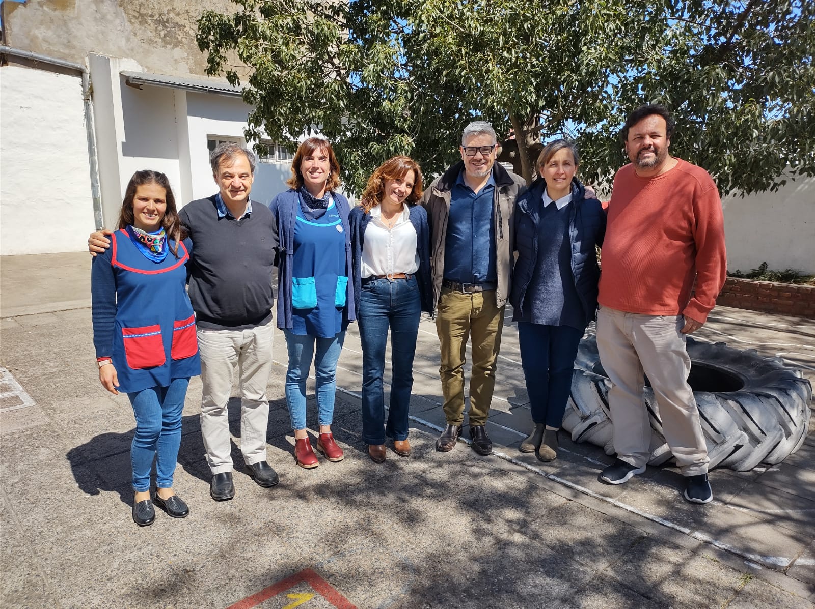 Visitamos las comunidades educativas de Juan N. Fernández